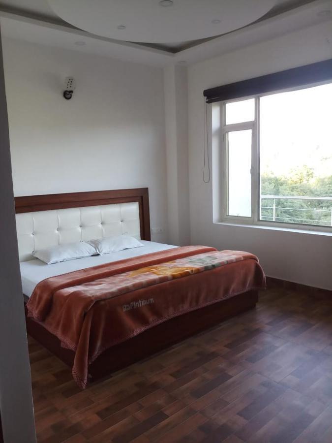 דלהאוזי Hotel Snow Ark Inn By Royal Collection מראה חיצוני תמונה
