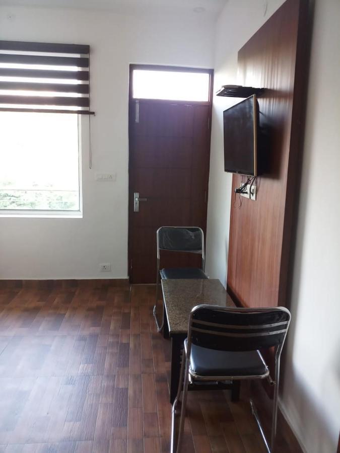 דלהאוזי Hotel Snow Ark Inn By Royal Collection מראה חיצוני תמונה